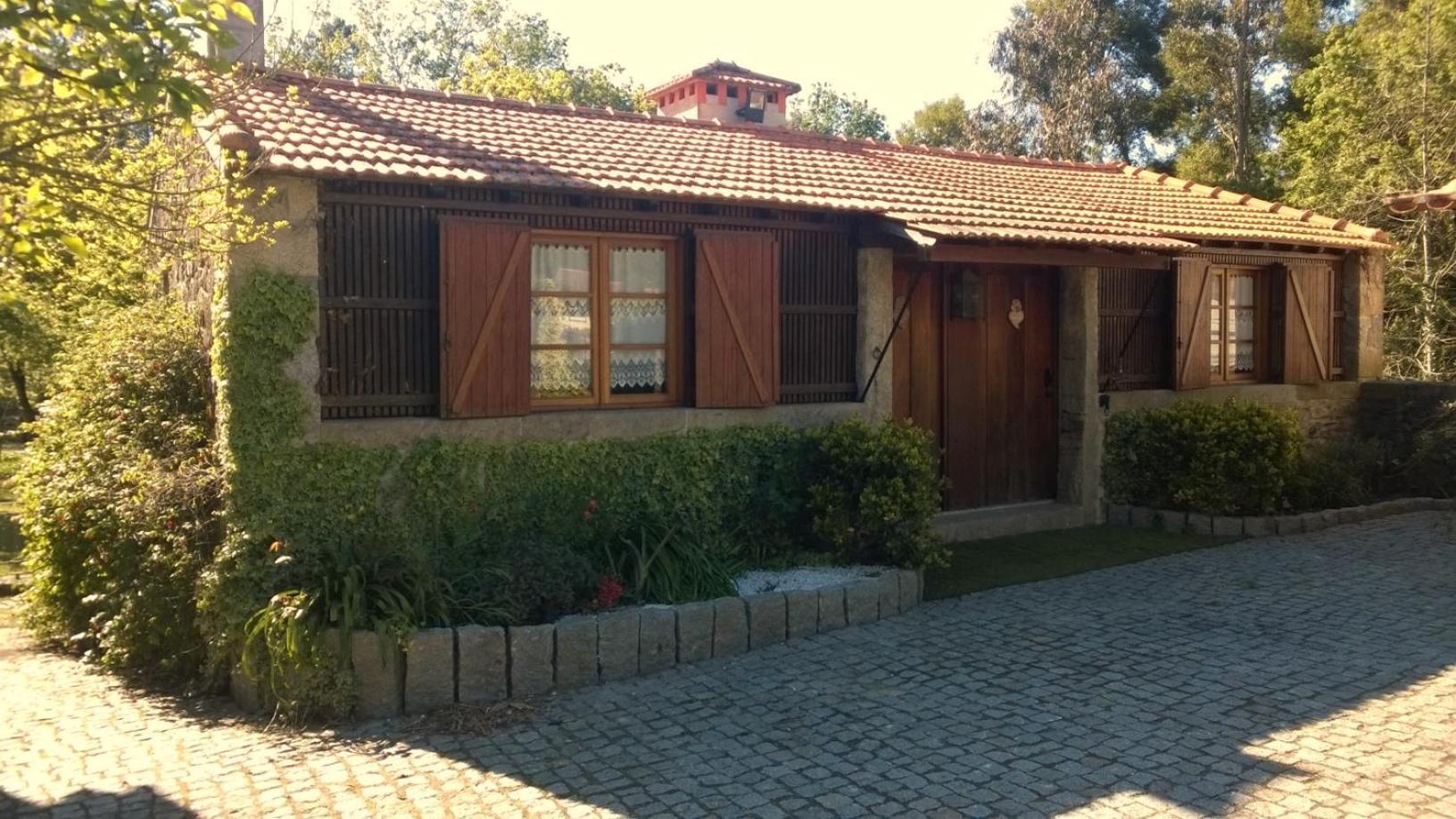 בית הארחה סנטה מריה דה פיירה 	Quinta Padre Lobo מראה חיצוני תמונה